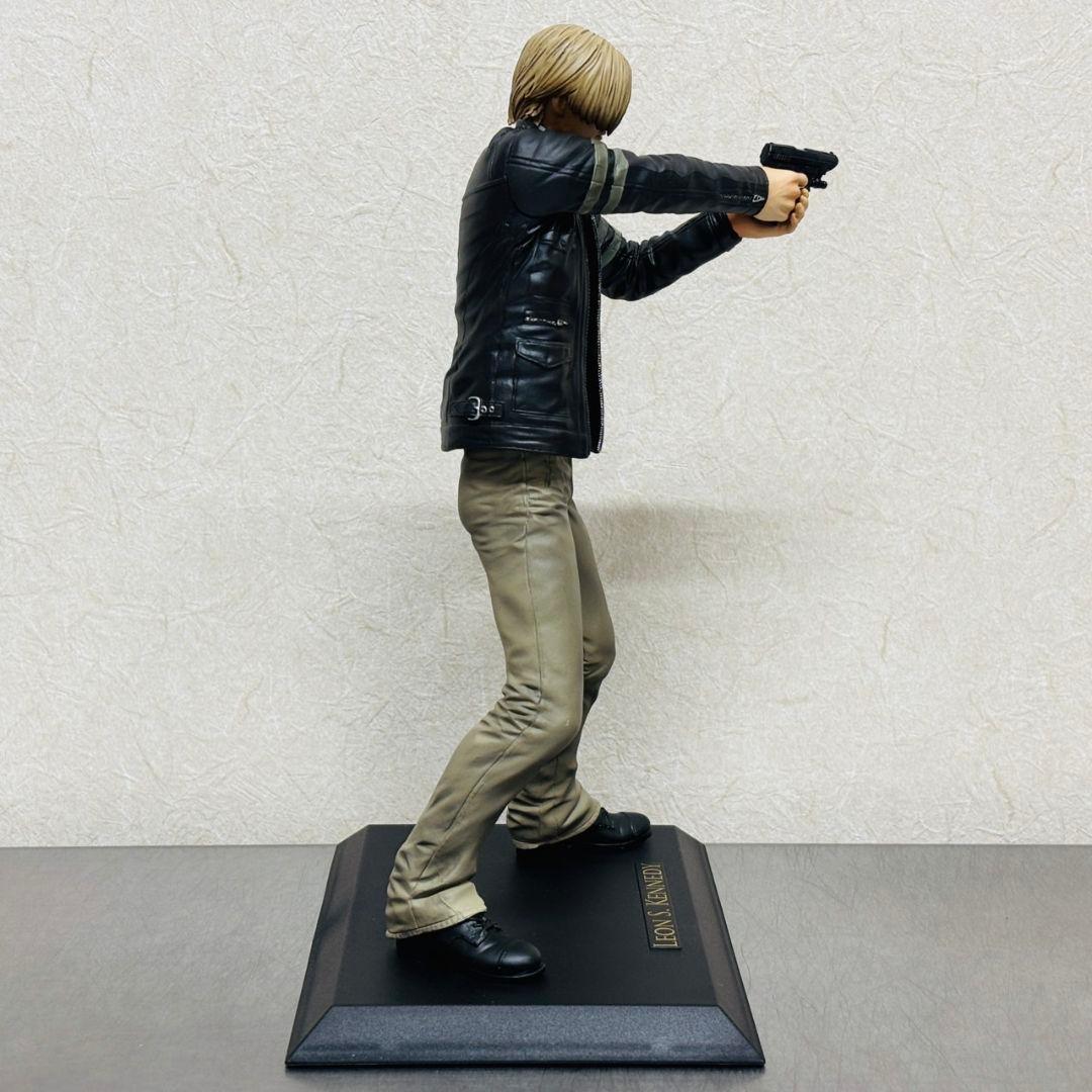バイオハザード CFB レオン・S・ケネディ クリエイターズモデル フィギュア