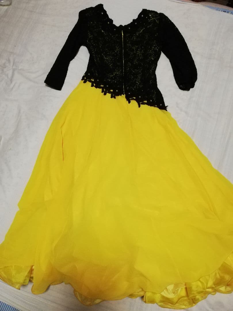 最終お値下げ　社交ダンス用　カラオケ用に　黒と黄色のロングドレス