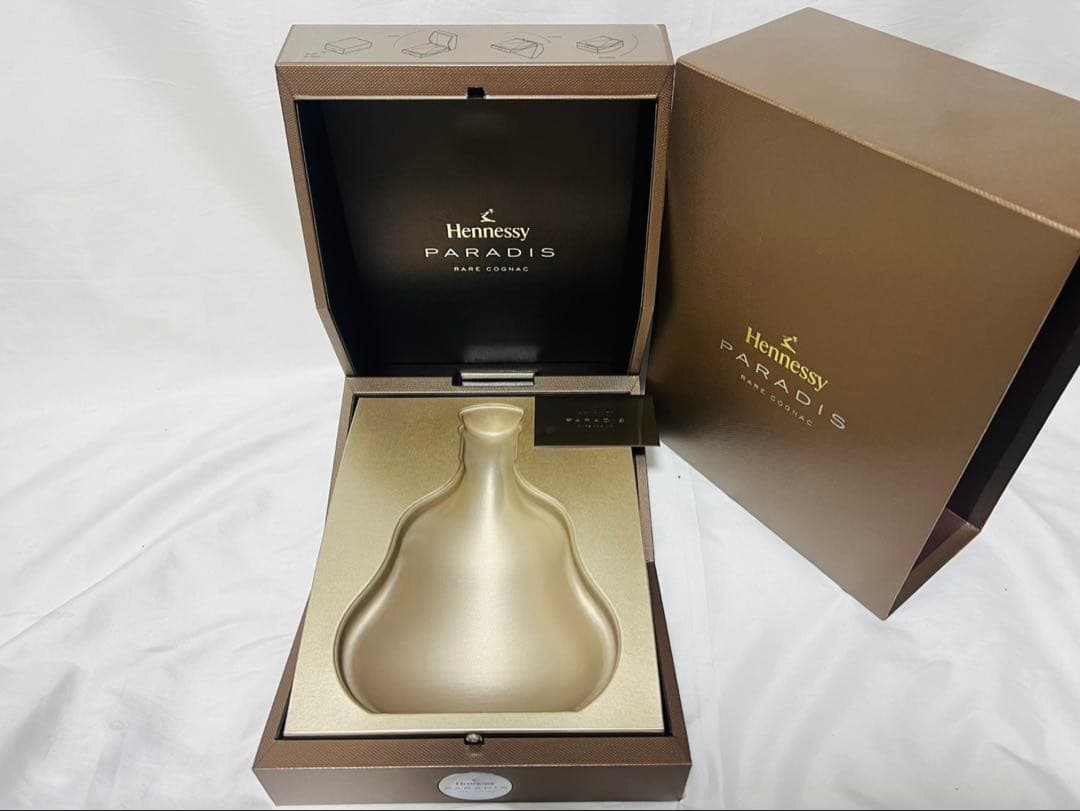 ヘネシー パラディ　コニャック　カード　化粧箱　外カバー付　未開封　正規輸入品