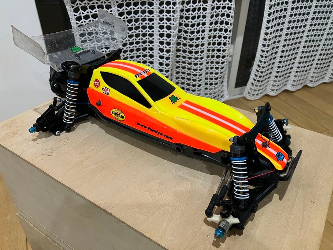 タミヤラジコン本体DT03、ラジコンケース(自作)のセット販売です。