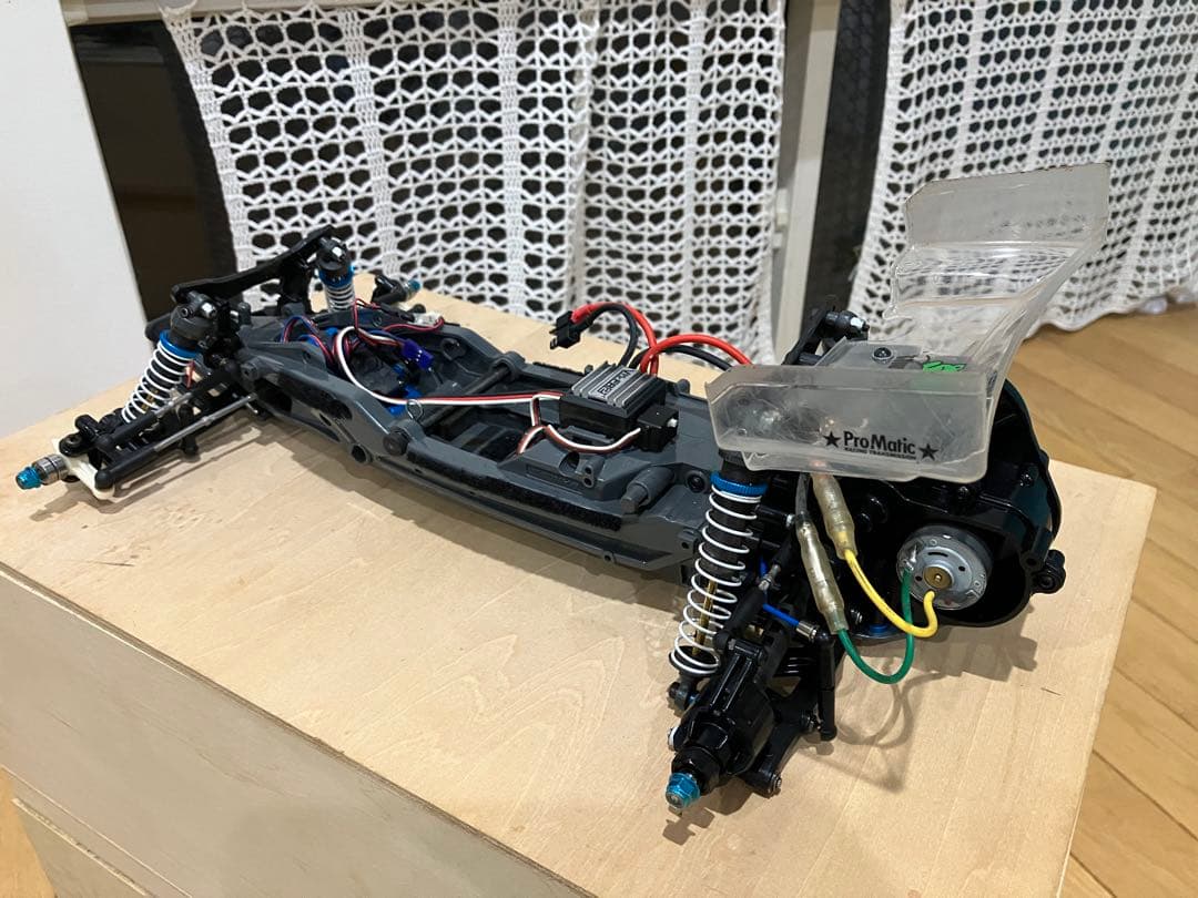 タミヤラジコン本体DT03、ラジコンケース(自作)のセット販売です。