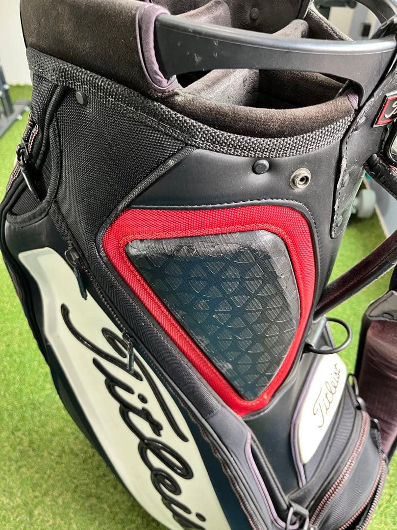 Titleist キャディバッグ 黒/白/赤　ツアーモデル