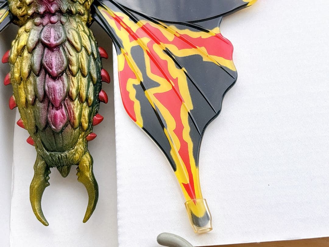 「ゴジラＶＳモスラ」リアル彩色フィギュア・バトラ