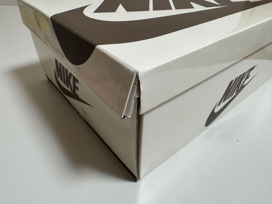 【NIKE】Travis トラビス AIRJORDAN1 Canary カナリー