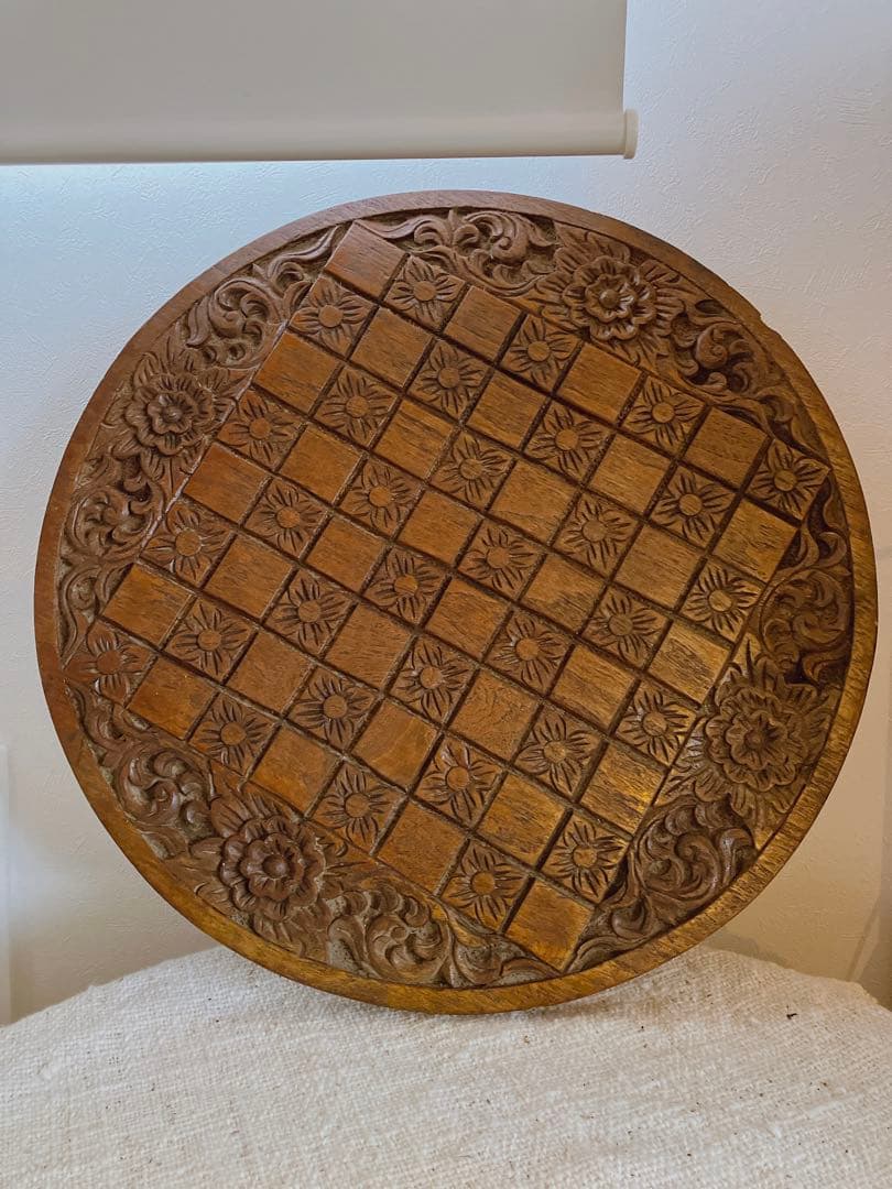 チェス盤　木製　手彫　古道具