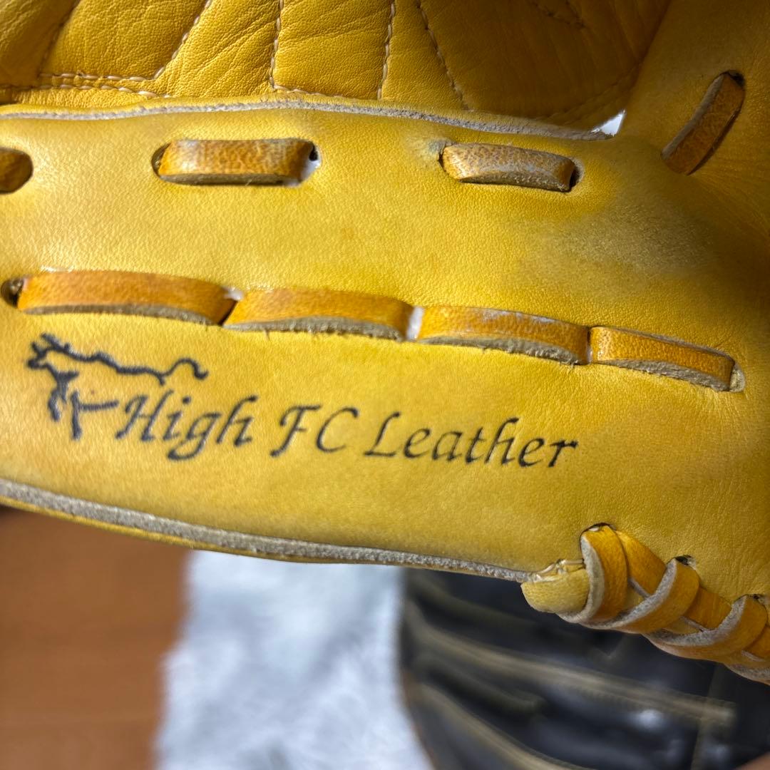 Mizuno 軟式グローブ イエロー 右投げ