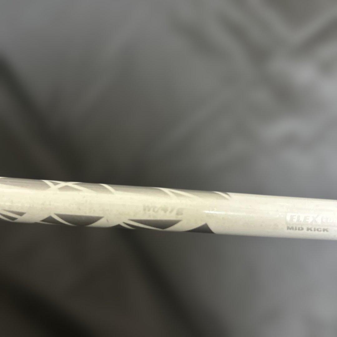 ゼクシオ8&12アイアン5本硬さＲとパター