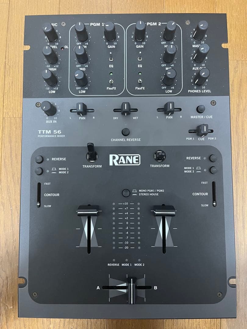 RANE TTM 56 DJミキサー