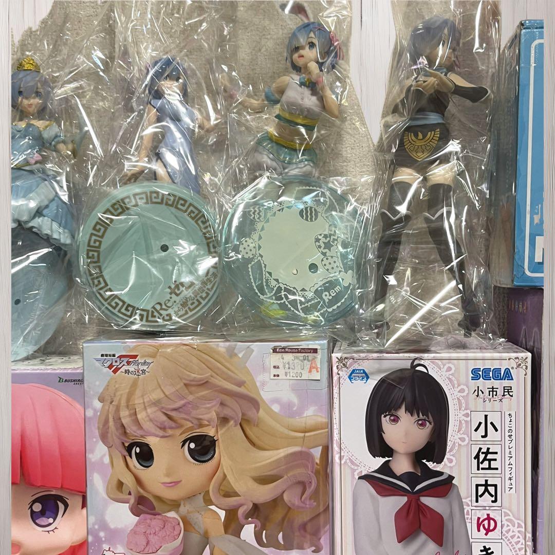 アニメ　フィギュアなど　22体まとめ