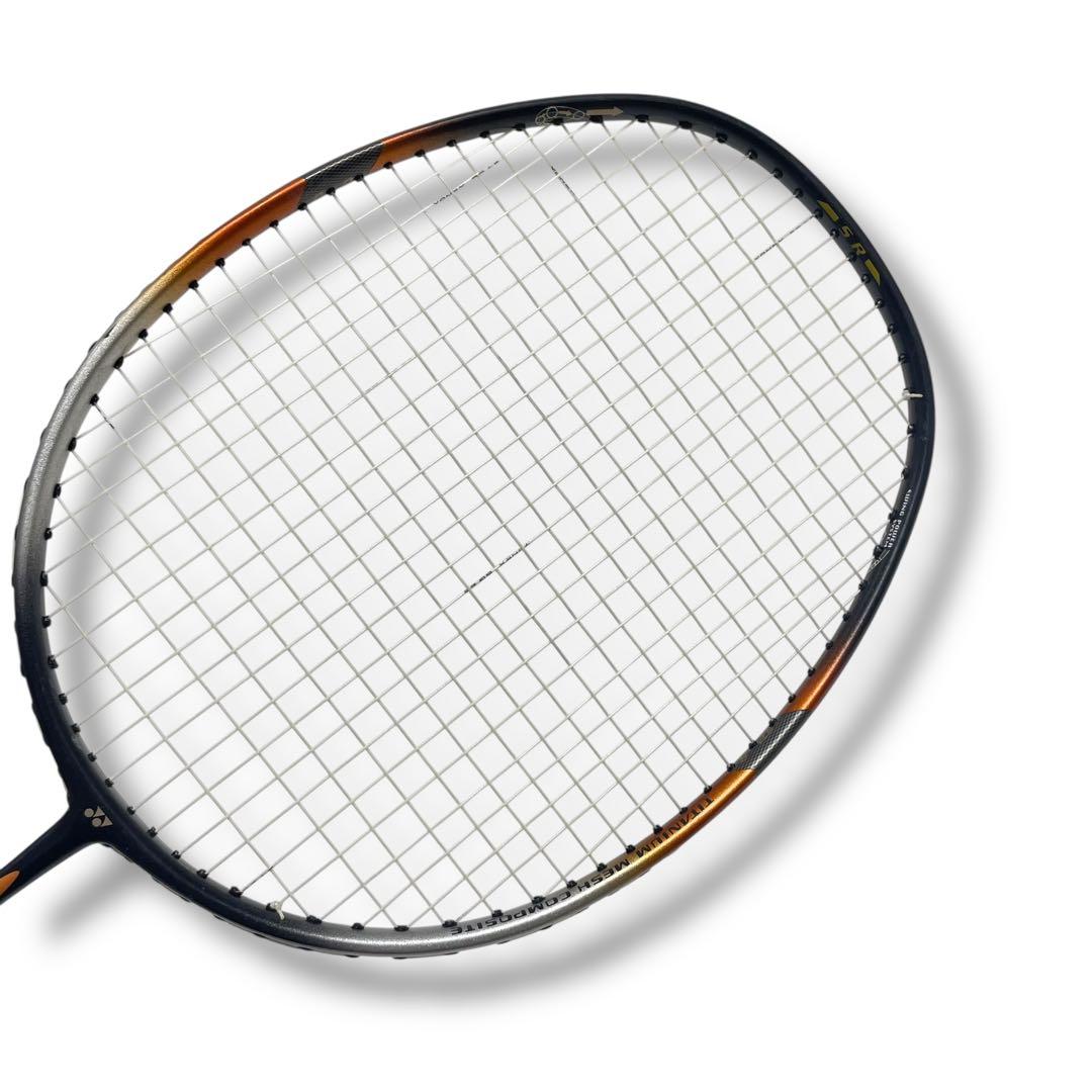 希少❗️YONEXヨネックスバドミントンラケット Ti Isometric SR