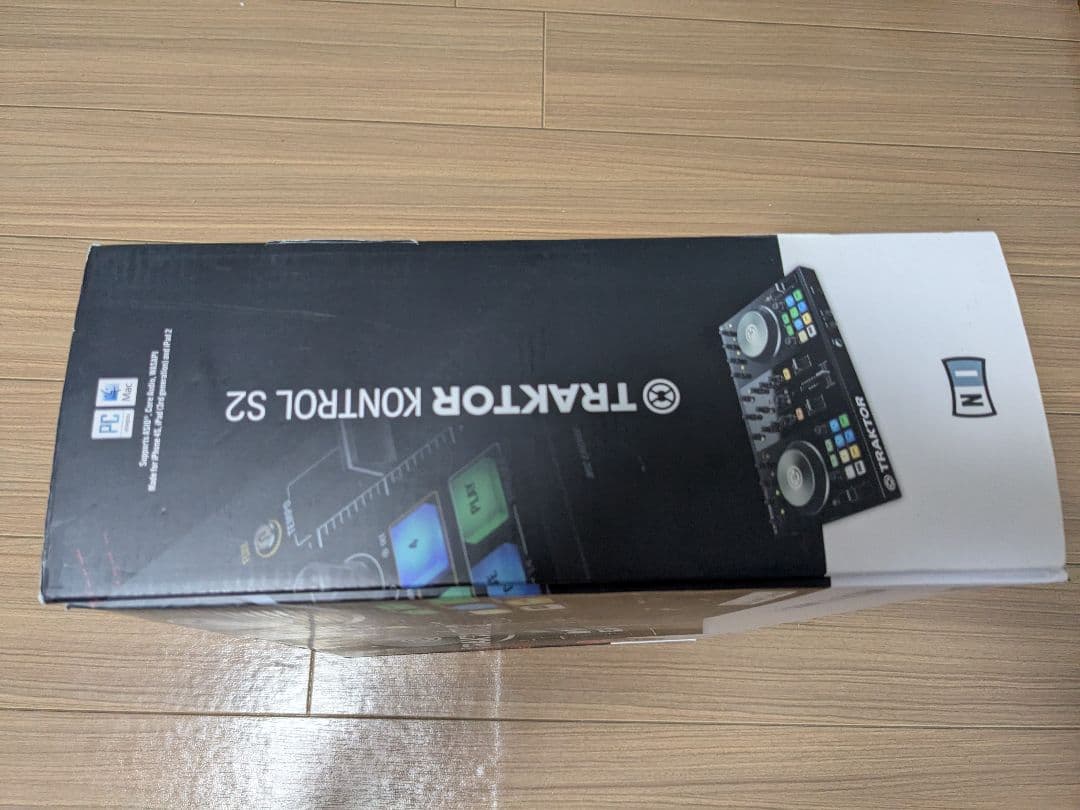 TRAKTOR KONTROL S2 MK2 箱付き 付属品完備