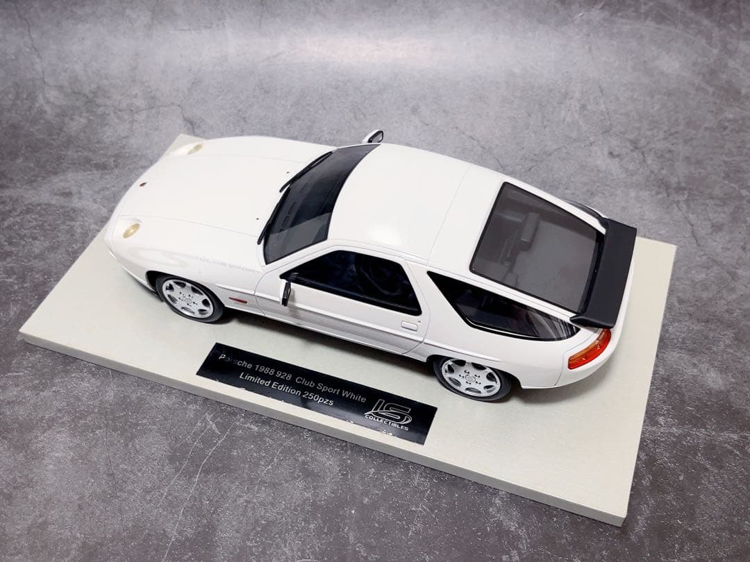限定250台　1/18 ポルシェ928S Porsche ミニカー