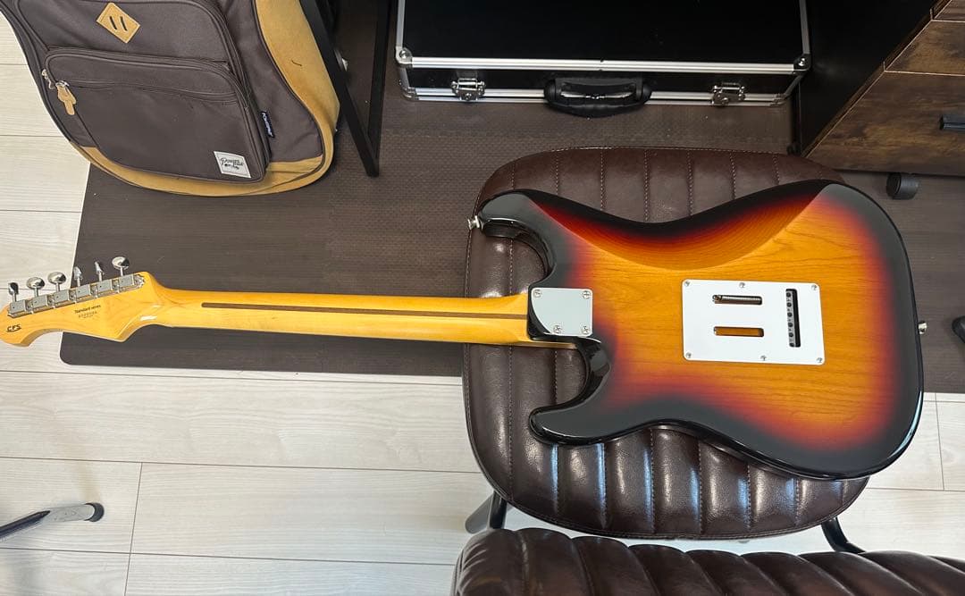 History HST-S-R-3S ストラトタイプ