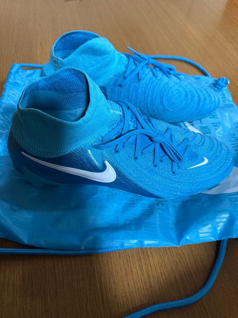 ナイキ　ファントムルナ2エリートAG 27cm