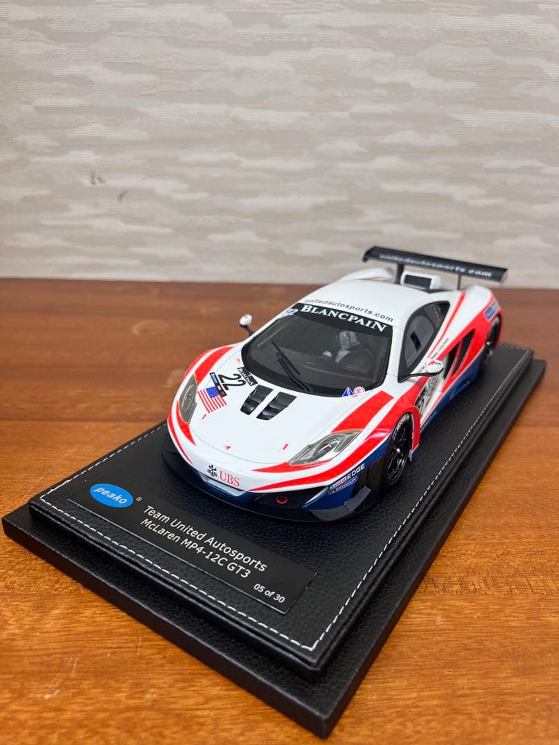 ミニカー1/18 Peako McLaren MP4-12C No.42