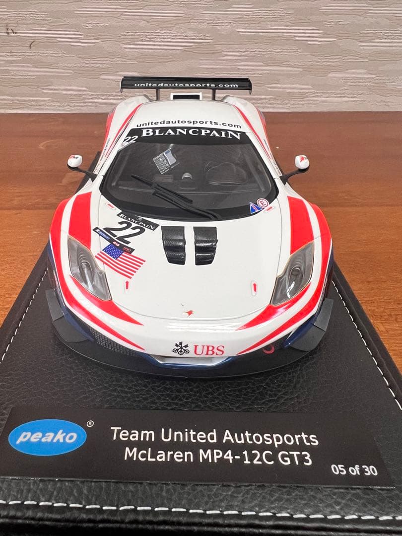 ミニカー1/18 Peako McLaren MP4-12C No.42
