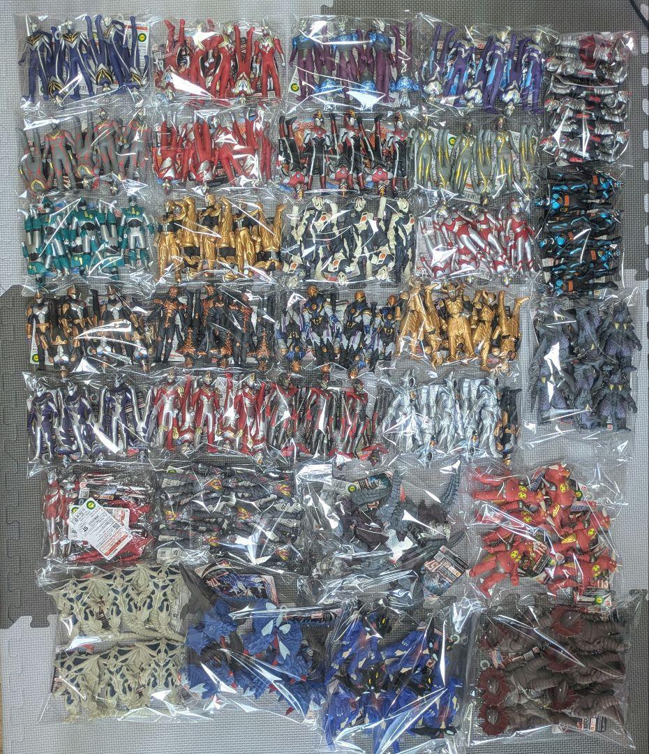 ウルトラマン　ソフビ　フィギュア　186点　タグ付き新品未使用品　店舗購入品