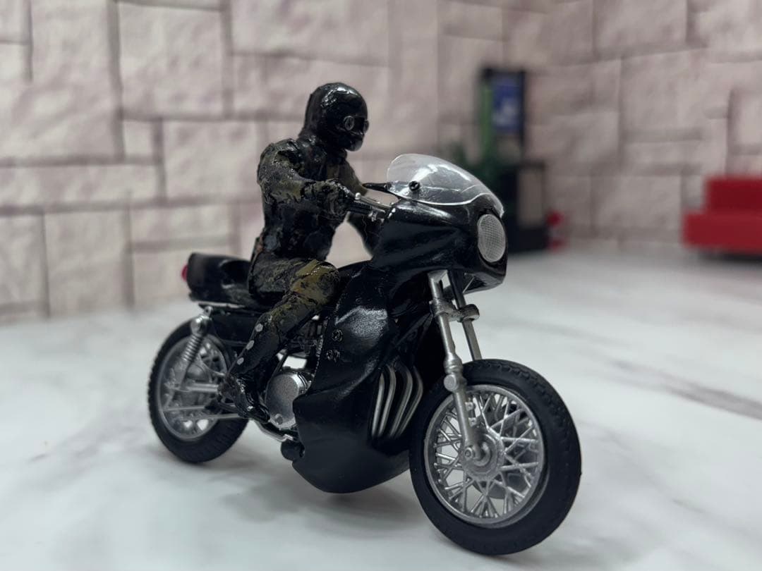 1/24ミニカー　MADMAX トゥーカッター　バイク　Z750RS Z2仕様