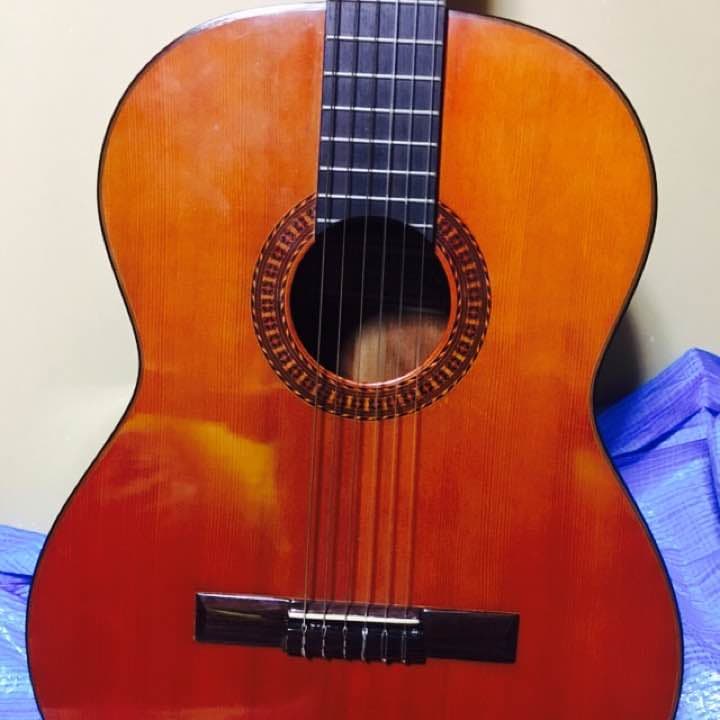 フォークギター