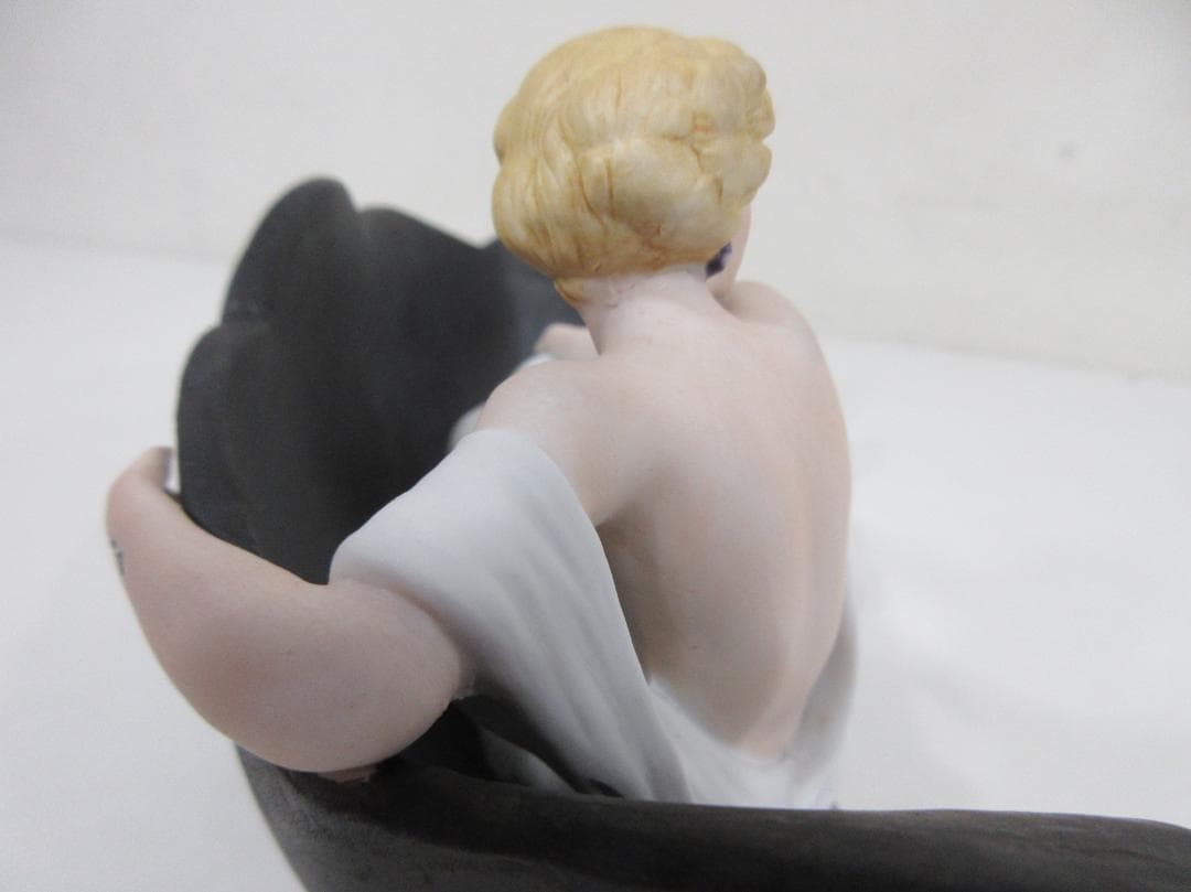 0907X ルイ・イカール ソファー 磁器 フィギュア