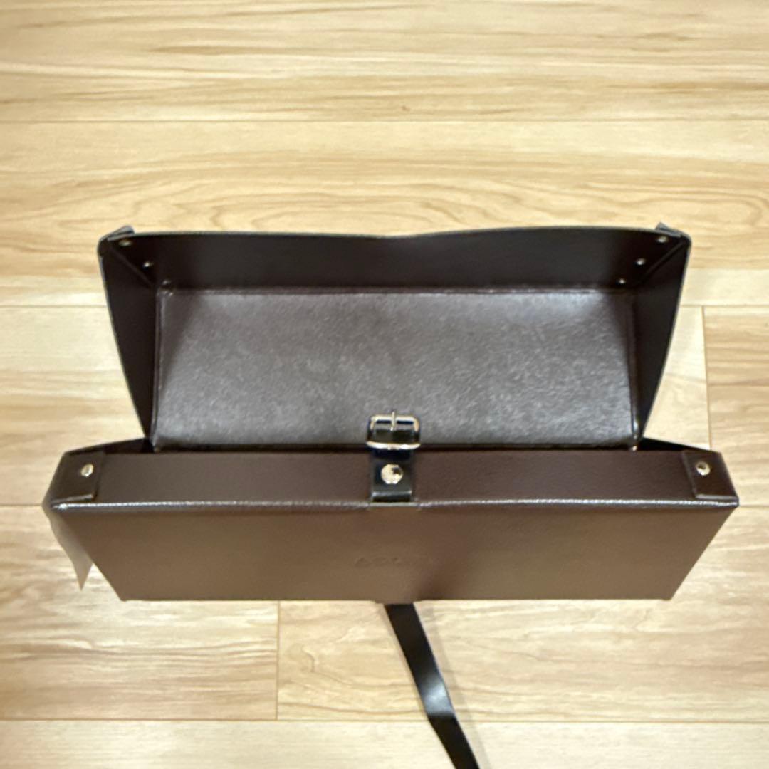 アライア　シューズボックス　ストラップ付き　牛革　収納ケース　alaia