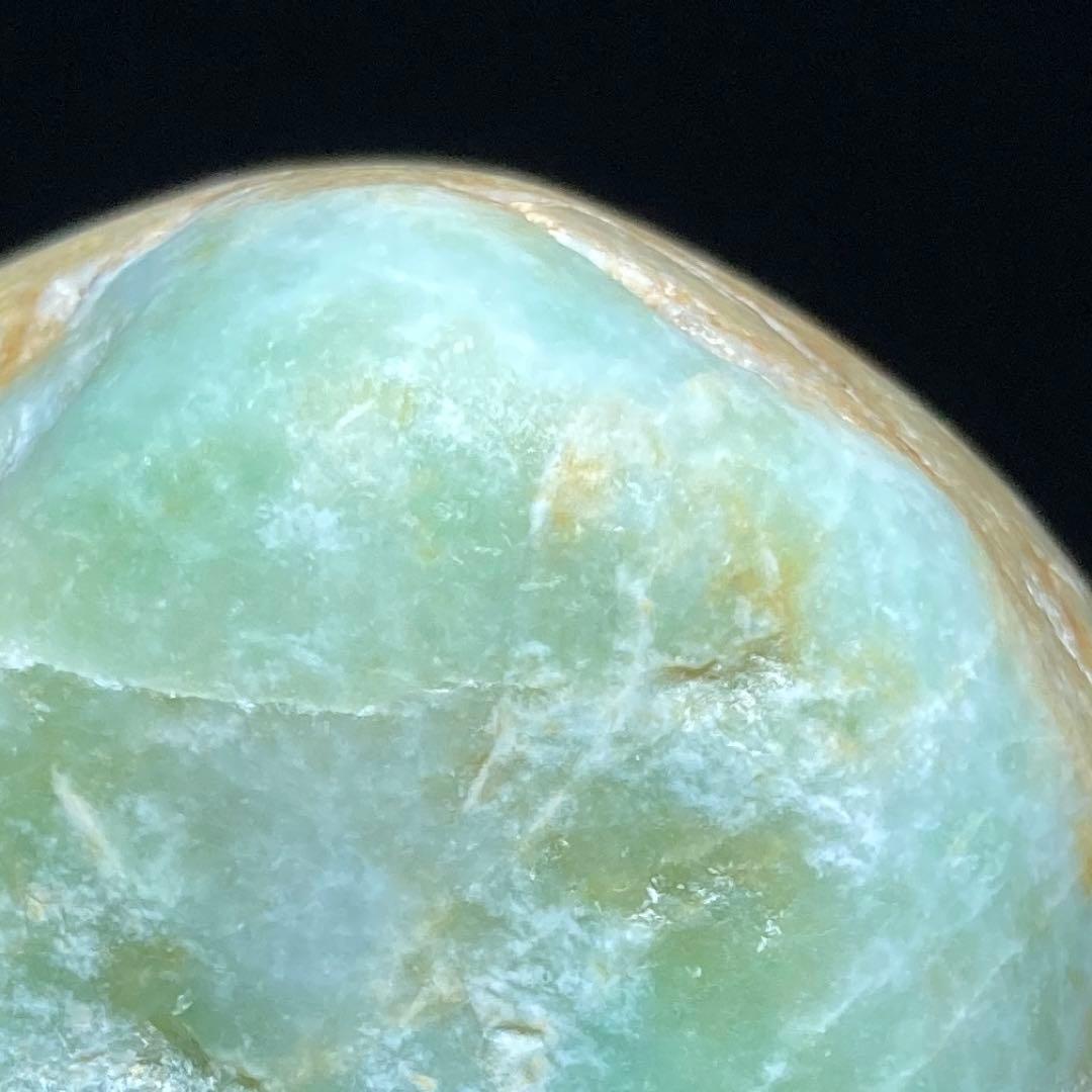 糸魚川翡翠　海中翡翠　濃いアップルグリーン　翡翠輝石　原石　279.5ｇ