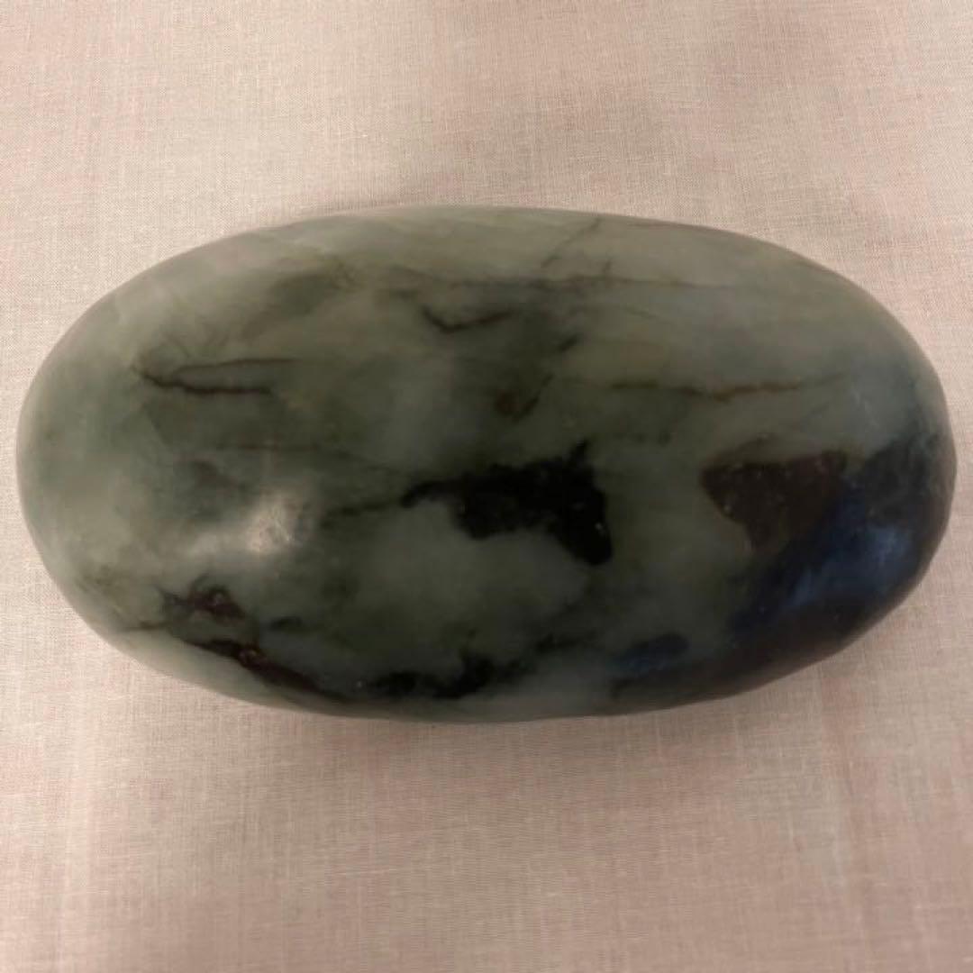 糸魚川翡翠　1.1キロ　鉱石コレクション