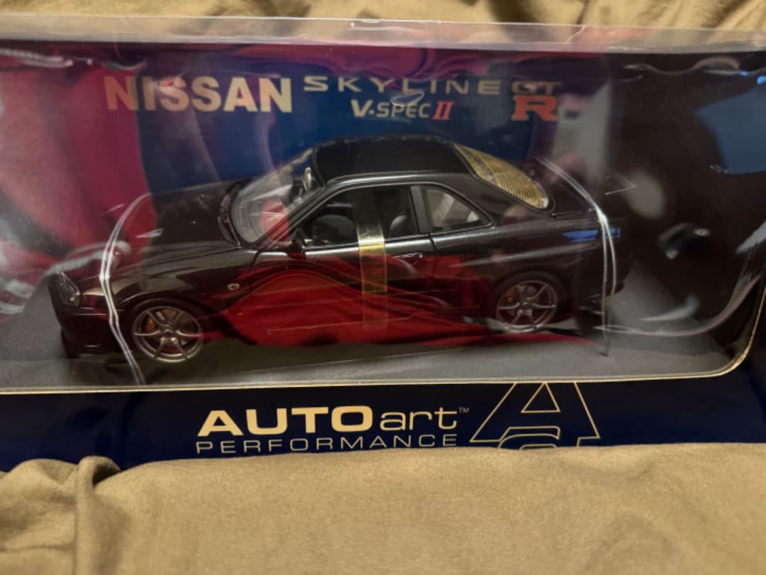 オートアート1/18 日産 スカイライン R34 GTR VスペックIIブラック