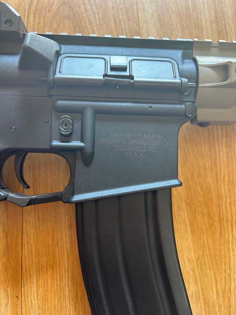 電動エアガン ブラック/グレー　SR-16-5.56mm