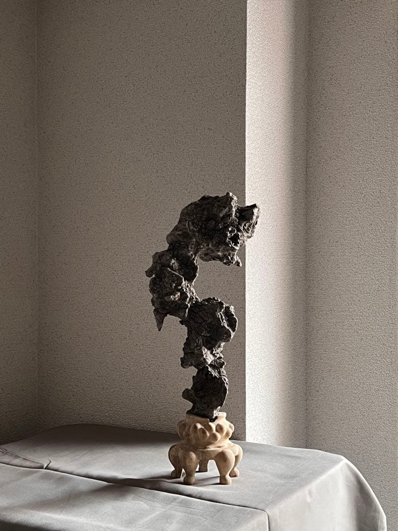 古美術　太湖石・時代物・天然古賞石　置物・古賞物・古擺件　中国美術　唐物　自然石