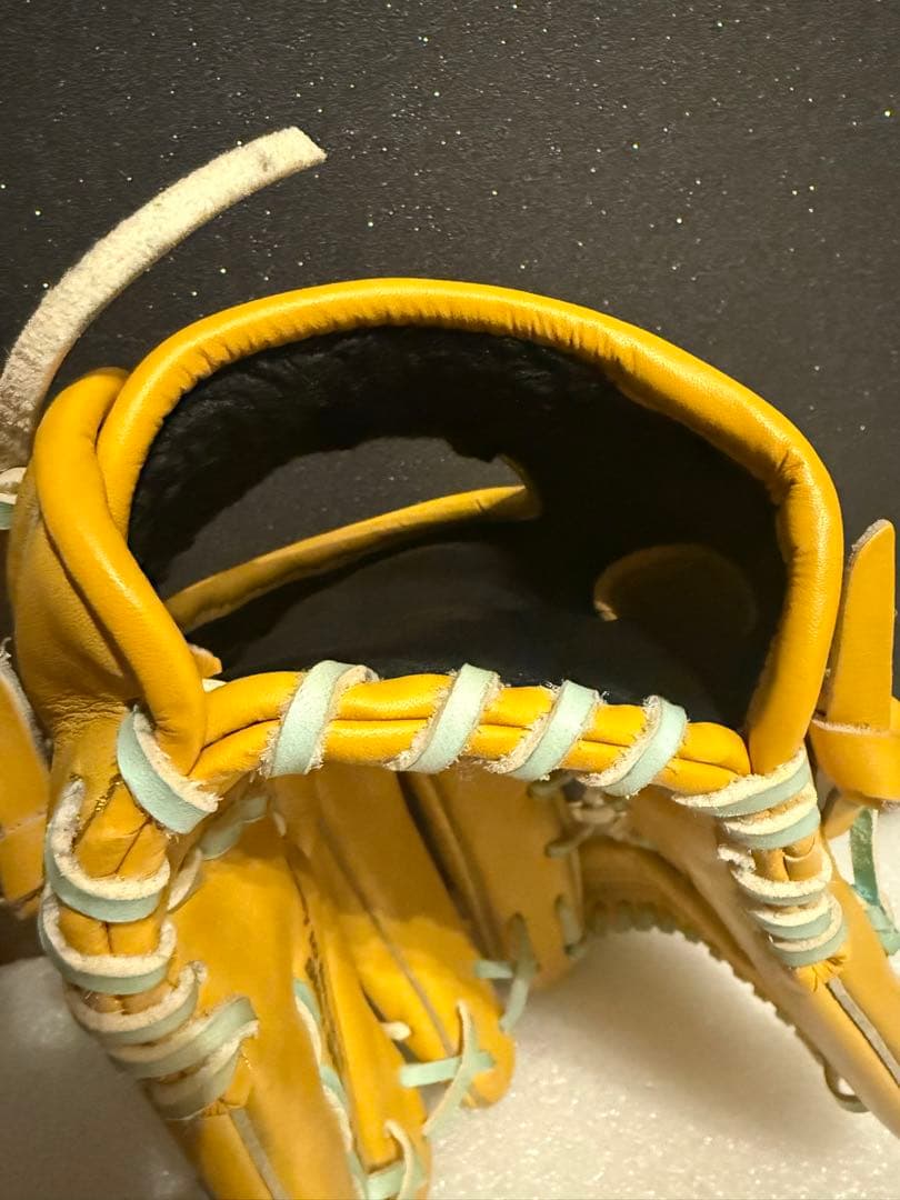 ★極美品★ NIKE ナイキ 一般軟式 外野手用 全紐交換済 小指2本 革質◎