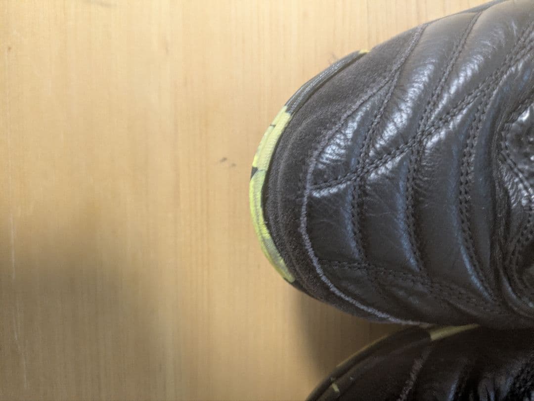 Mizuno Morelia Neo トレーニングシューズ