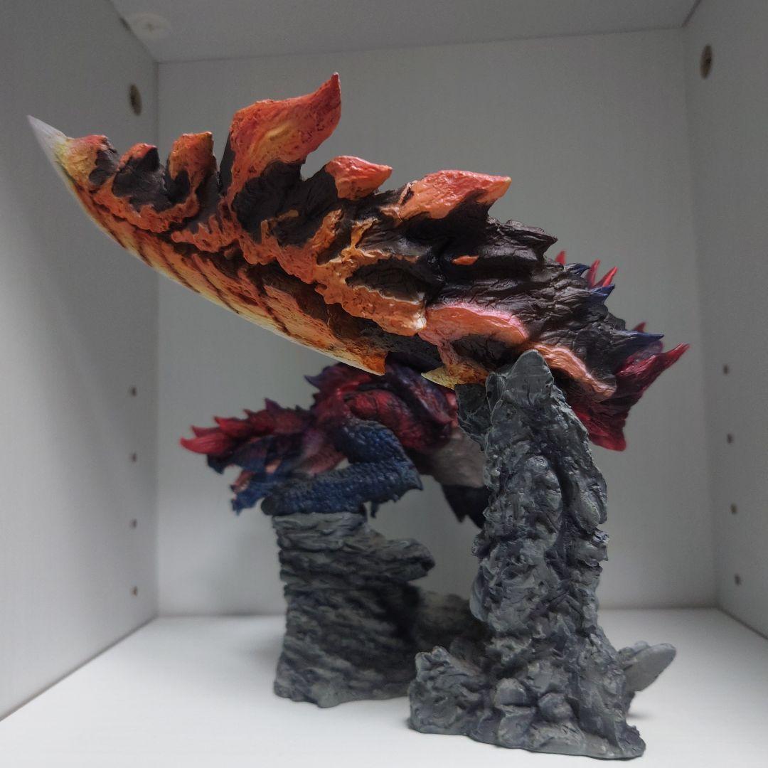 大幅値下げ モンスターハンター　クリエイターズモデル　燼滅刃ディノバルド