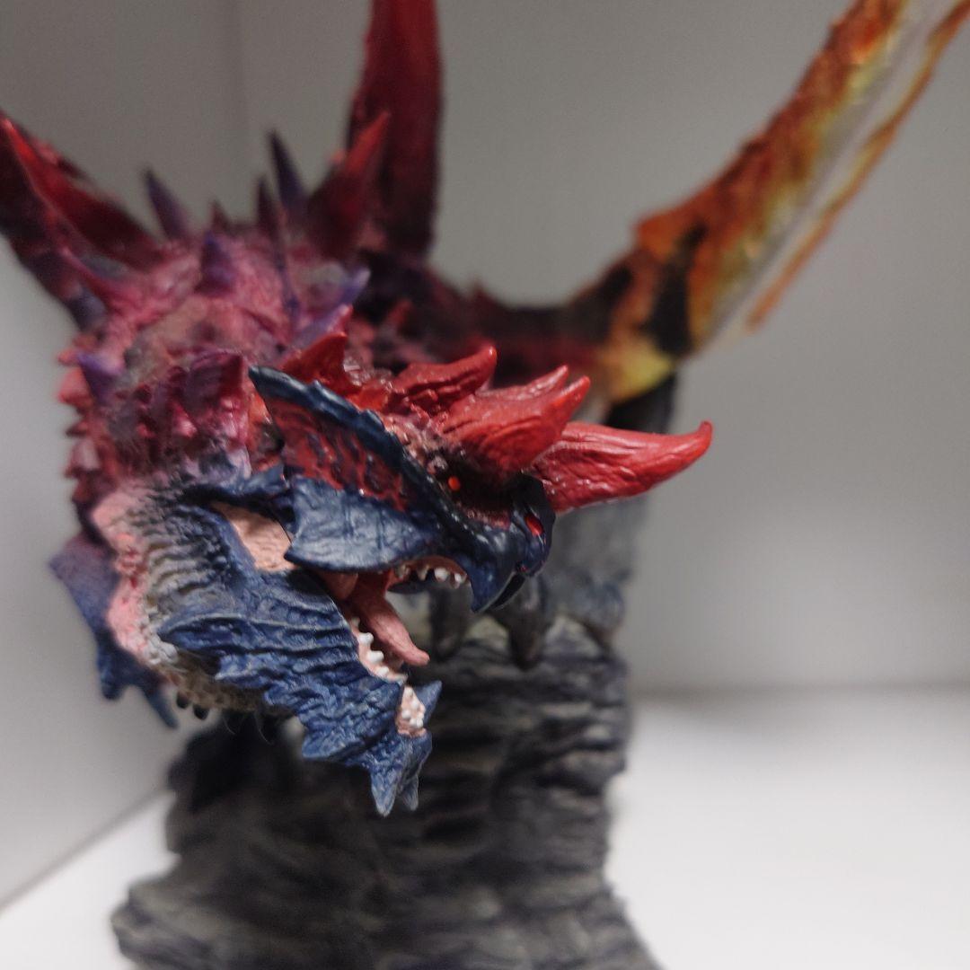 大幅値下げ モンスターハンター　クリエイターズモデル　燼滅刃ディノバルド