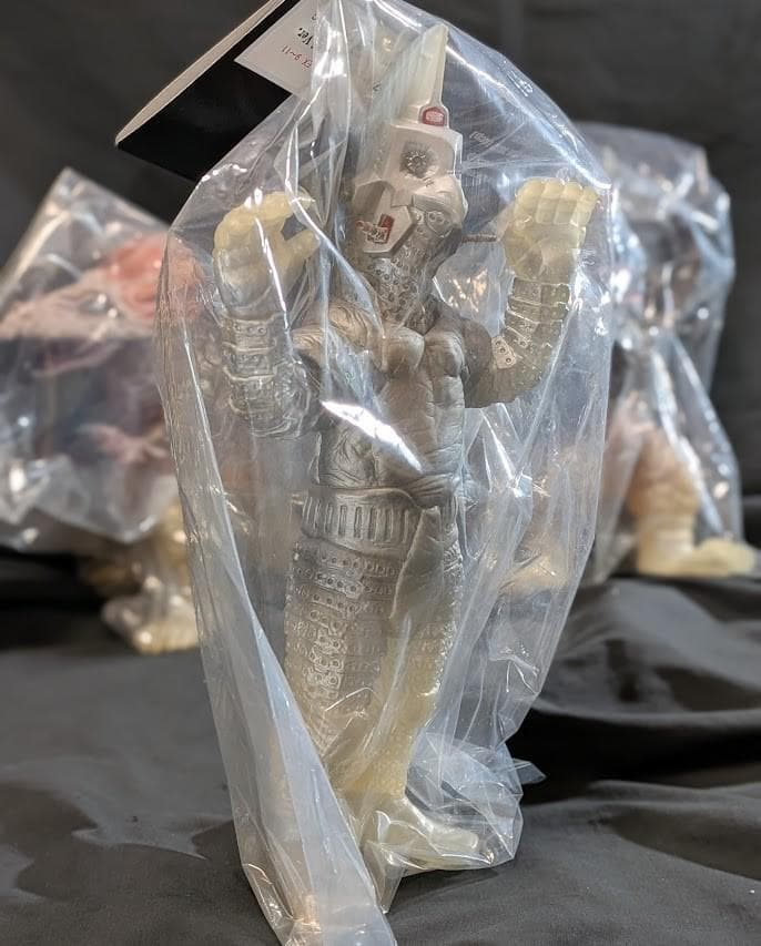 ミクラス「ウルトラセブン」カプセル怪獣（ＣＣＰ）ソフビフィギュア未開封