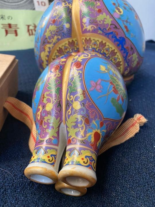 雍正年製粉彩三口葫芦瓶、サイズ約高さ24cm径约16cm