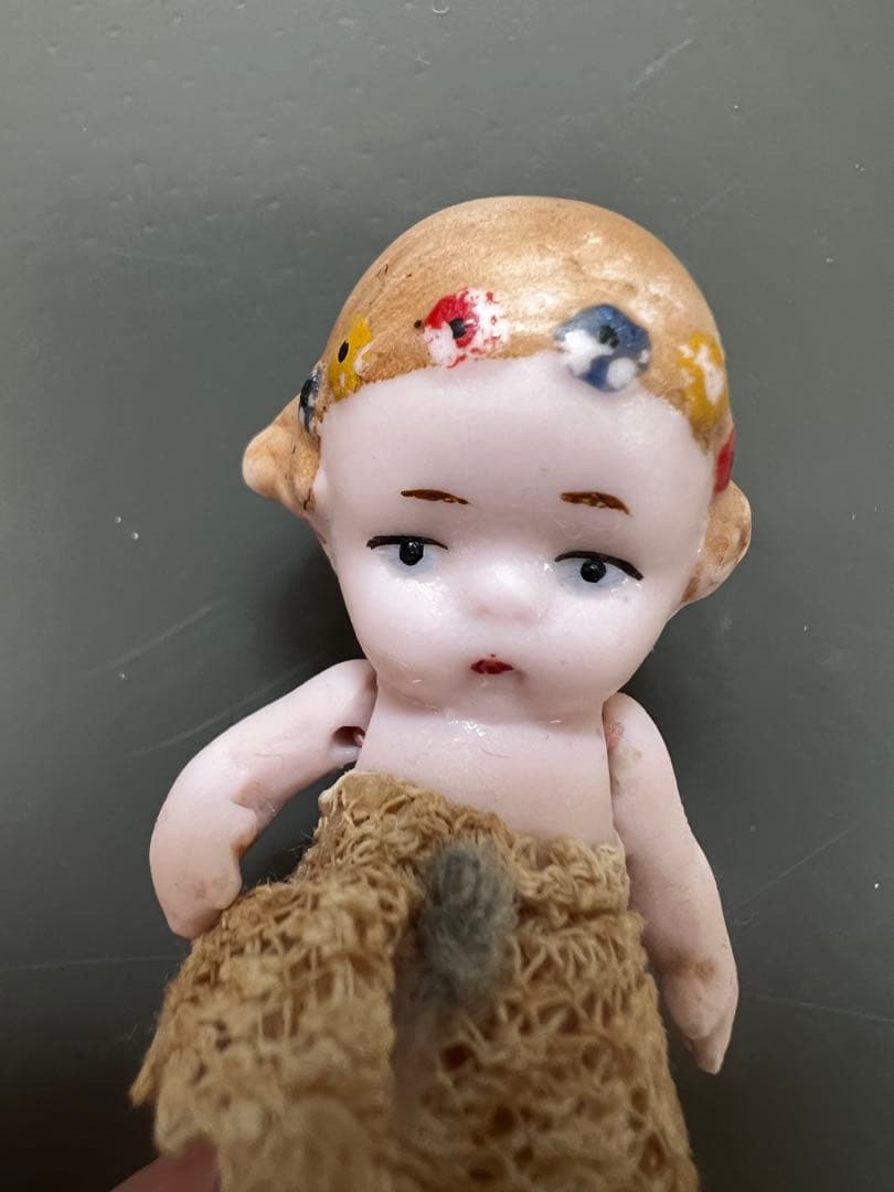 【アンティーク】ドイツ製 Hertwig ビスクドール 女の子 5.5cm