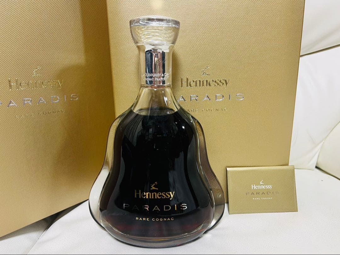 ヘネシー パラディ　コニャック　カード　化粧箱　外カバー付　未開封