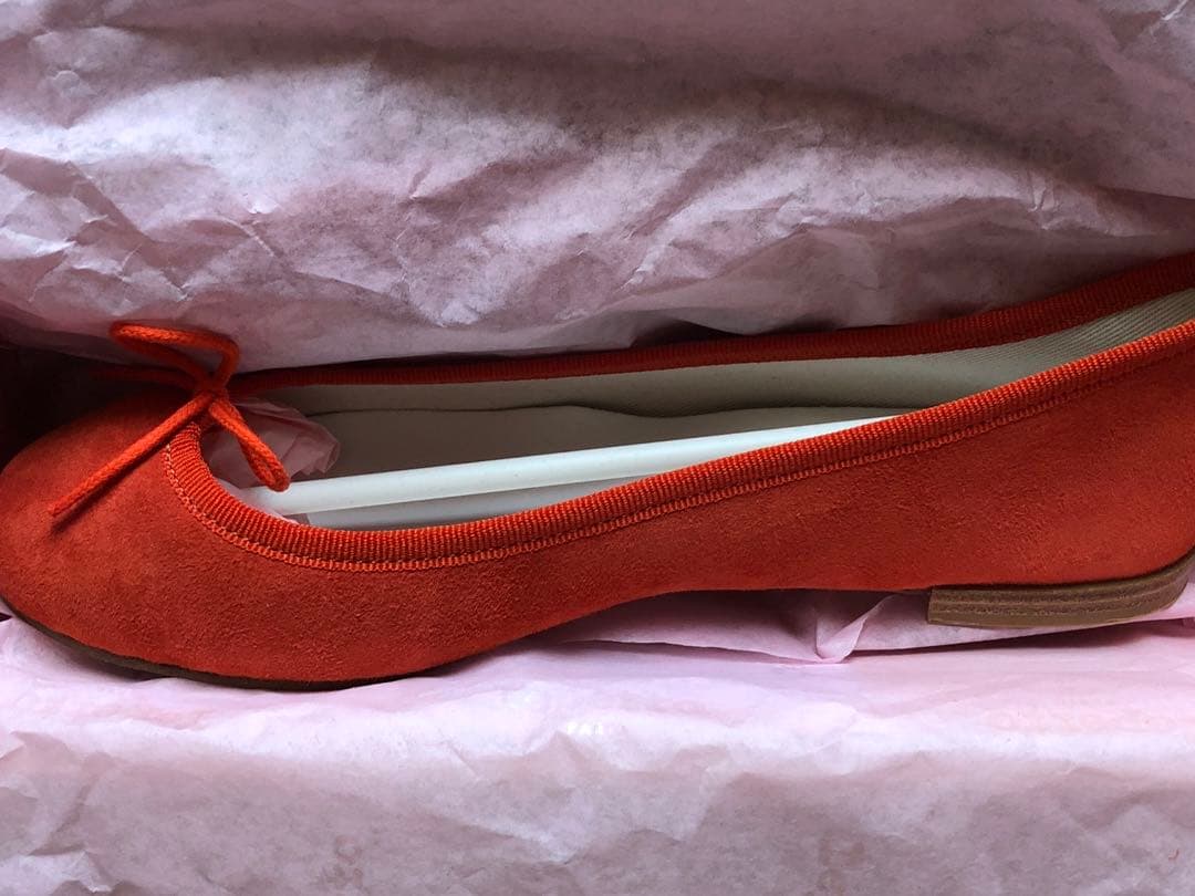 新品未使用Repettoやぎ革スエード バレエシューズ37