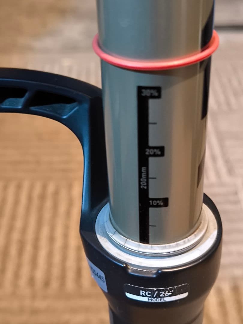 ROCKSHOX Boxxerサスペンションフォーク 26インチ