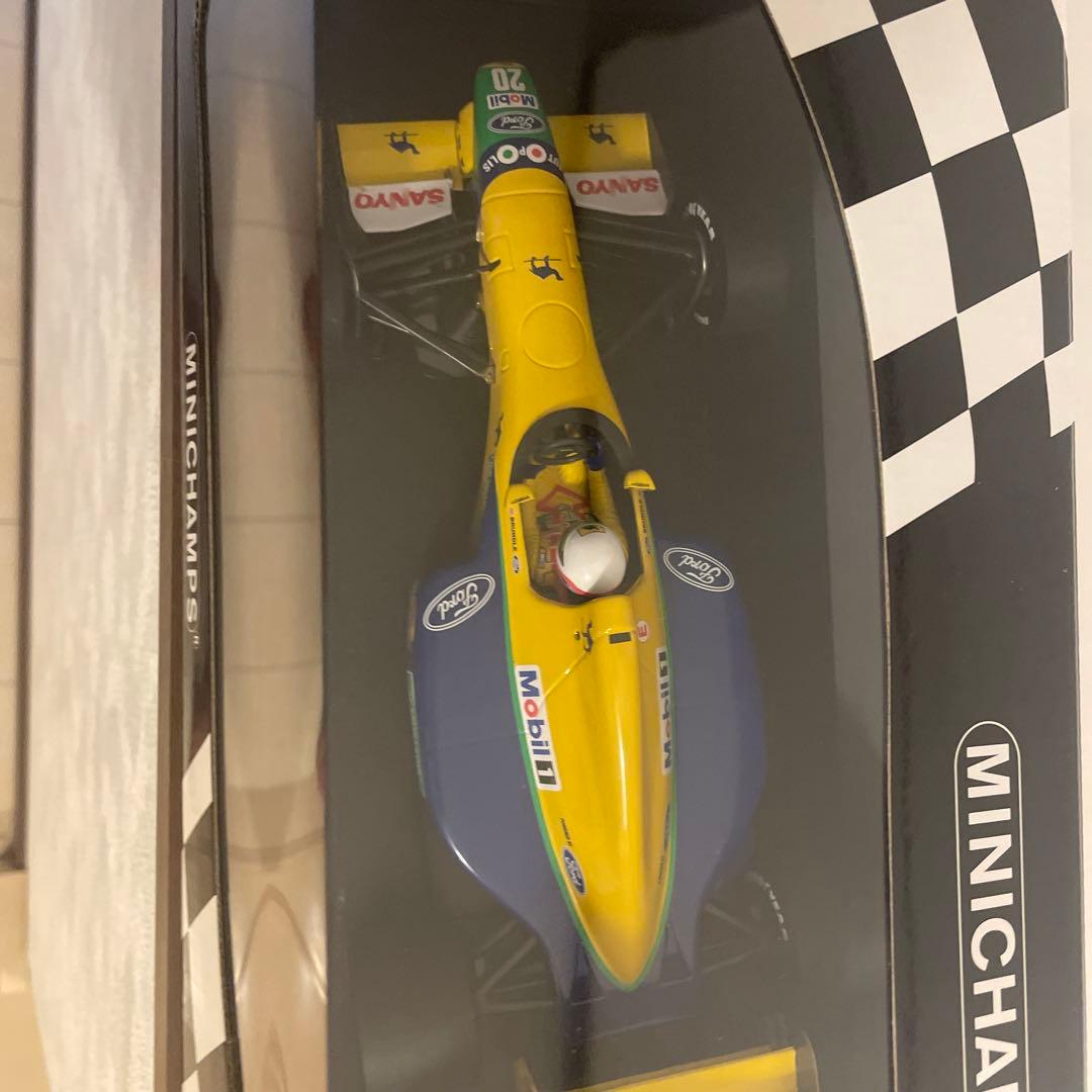 美品　未使用　1/18 ベネトンB191B 1992 M.ブランドルシューマッハ