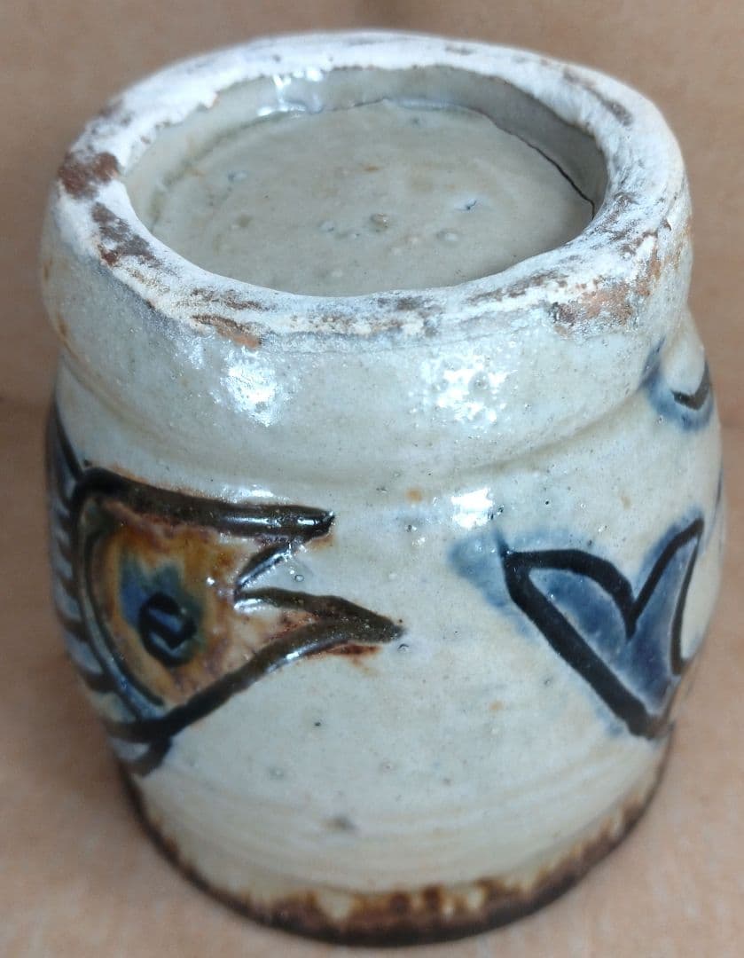 【本物保証】金城次郎 壷屋焼湯呑(海老笑魚紋湯呑）共箱 栞 人間国宝 壺屋焼