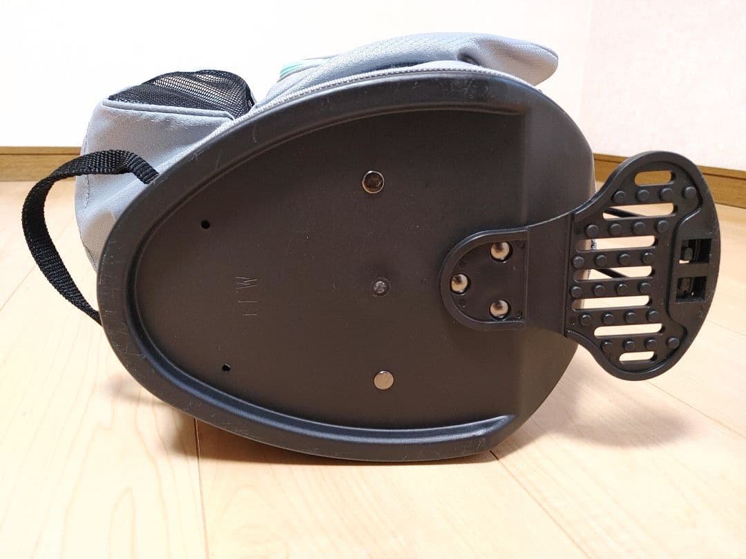 スタンド式ゴルフバッグ