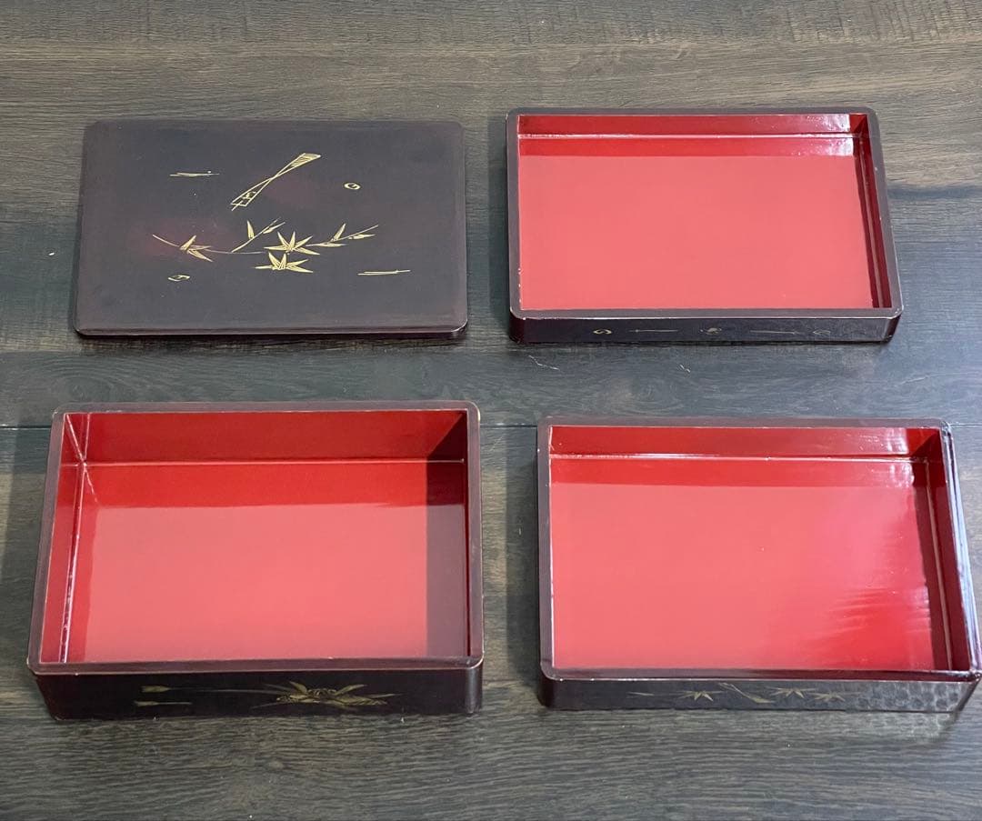 【骨董・漆器】天然木 漆塗 重箱 外箱付き 蒔絵（竹・矢）三段重提重アンティーク