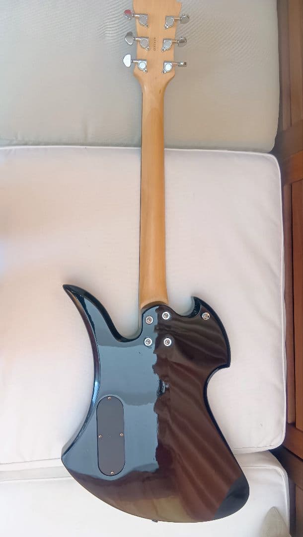 早い者勝ち！　BCリッチ　モッキンバード　ギター　　オリジナルソフトケース付き