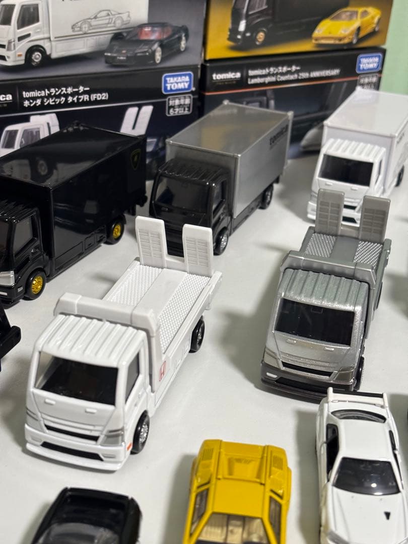 トミカプレミアム　トランスポーター　セット