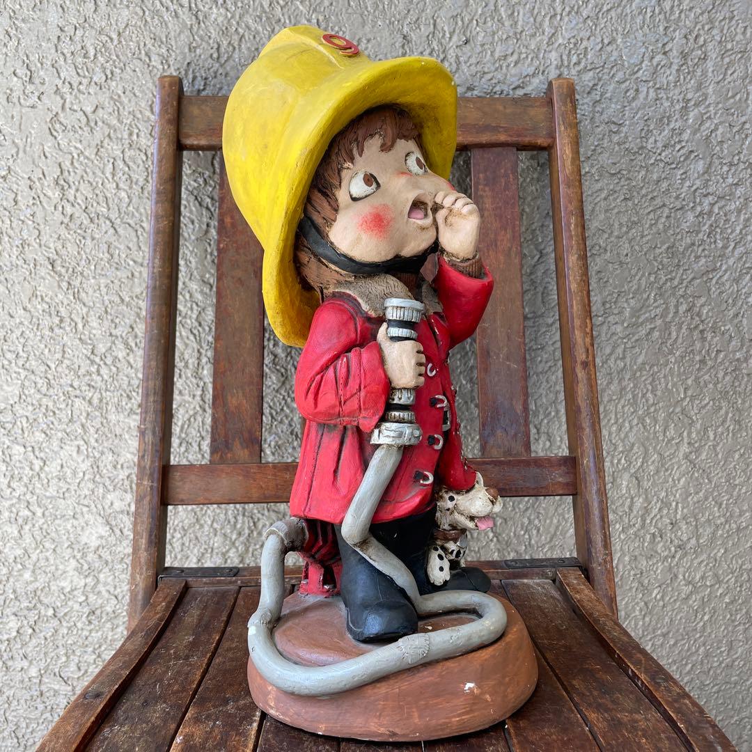 BIG！70s〜アメリカアンティーク　子供の消防士置物　USAヴィンテージ雑貨