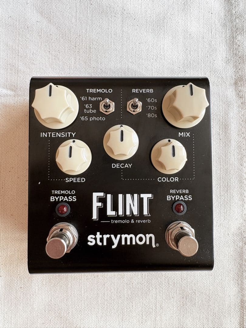 strymon FLINT V2 トレモロ&リバーブ (アダプター　箱　説明書付