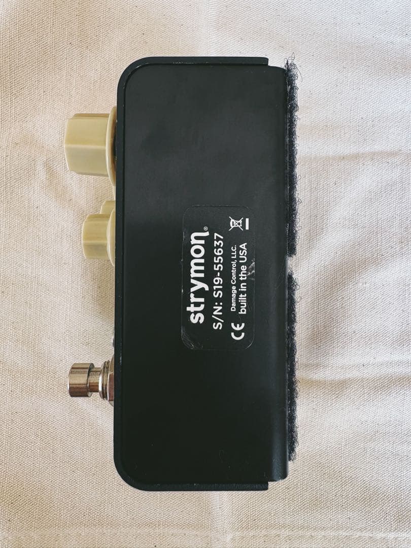 strymon FLINT V2 トレモロ&リバーブ (アダプター　箱　説明書付