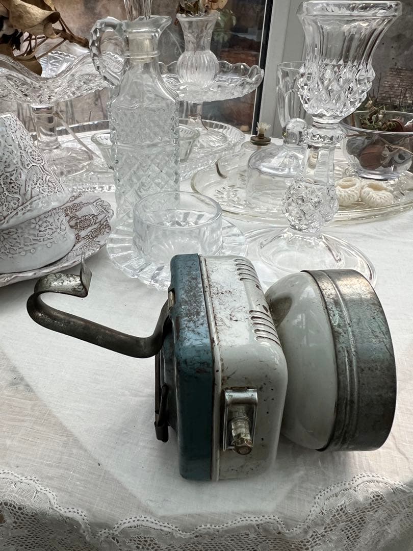 ナショナルの古い自転車用前照灯です。